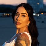 Lara Rro