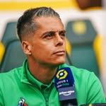 R Hamouma 21