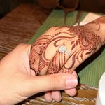 Hums Henna