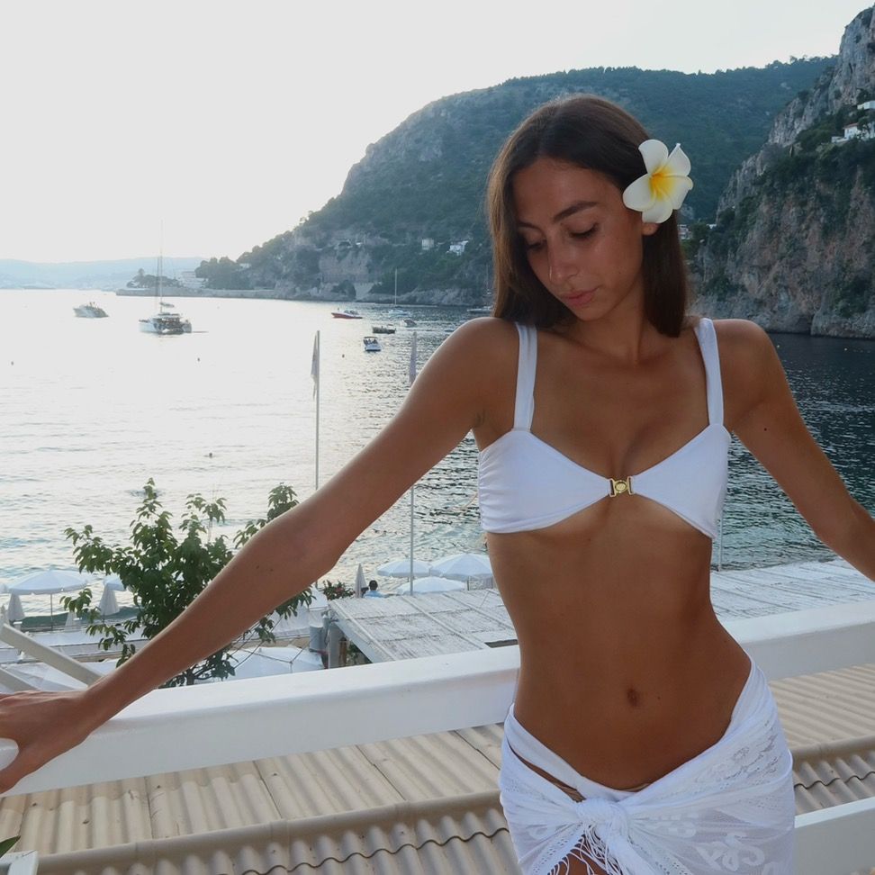 Salome B
